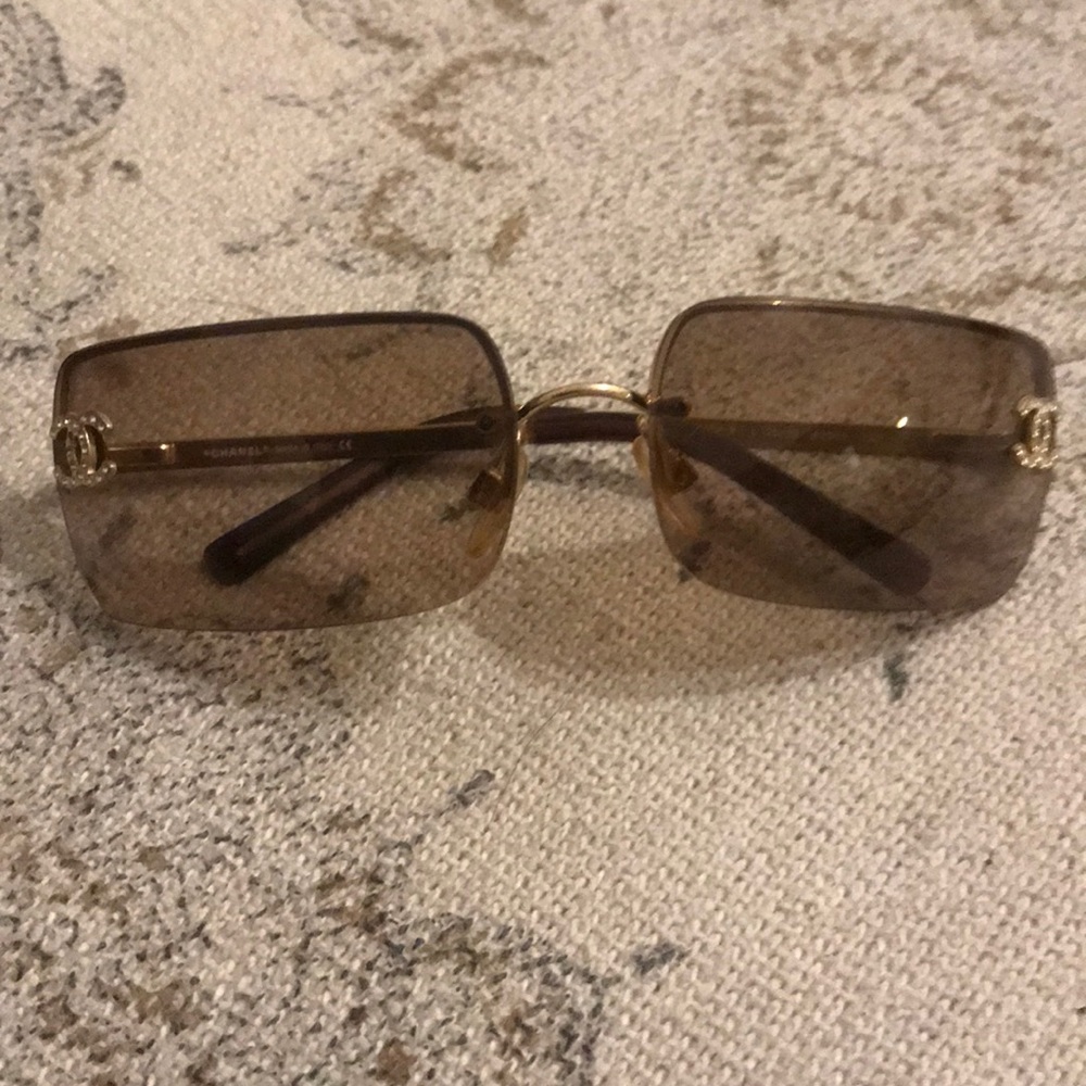 Chanel Sunglasses Model 4104-b